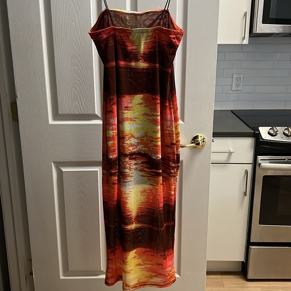 Sunrise Mesh Dress - Picture 3 of 8
